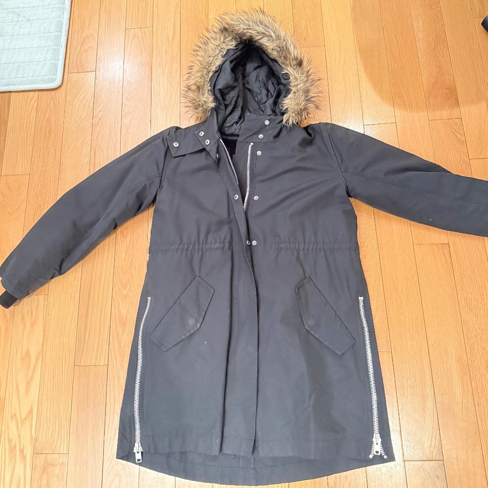 Madewell women’s black parka with faux fur lining